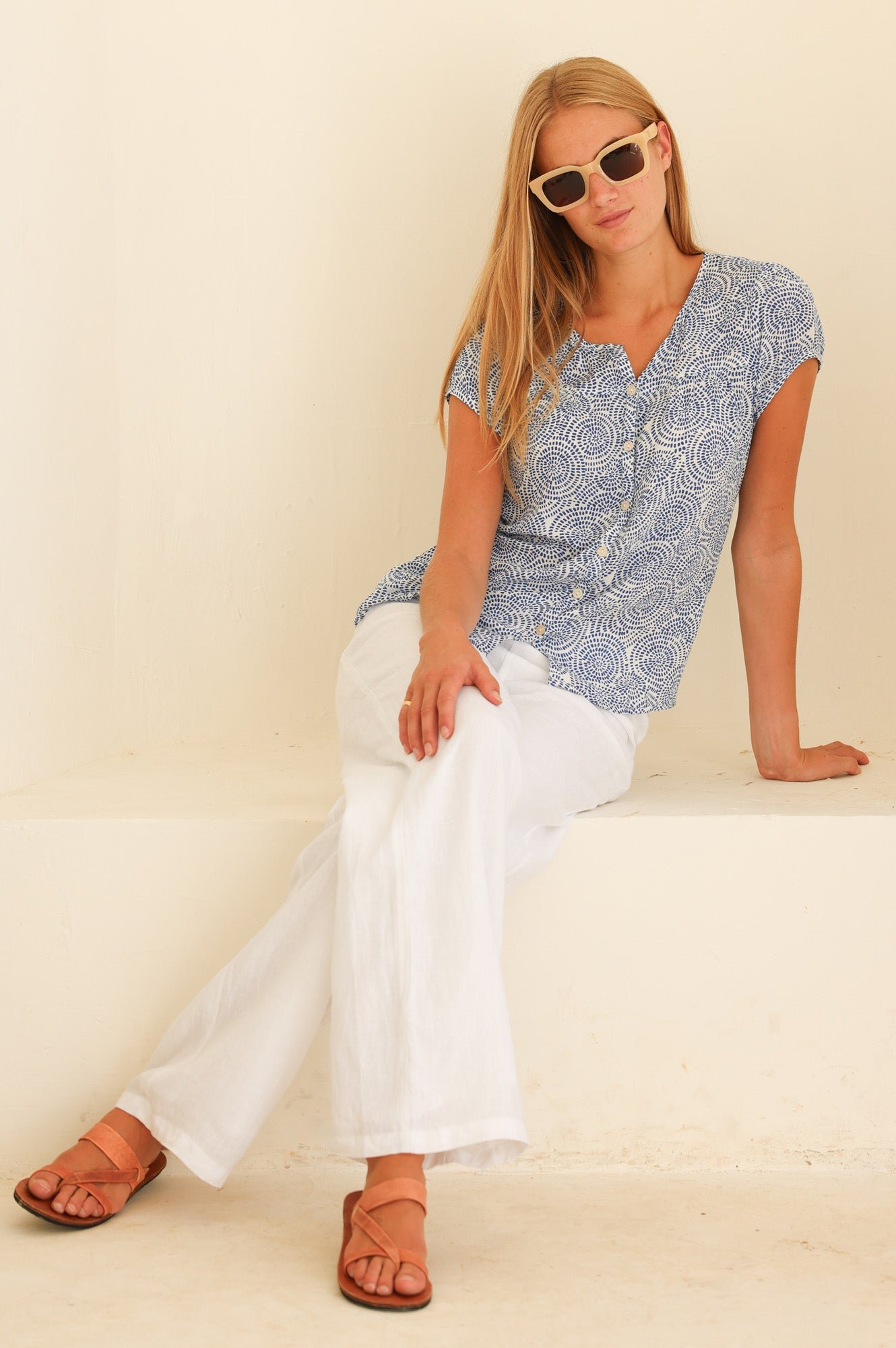 Lisbon Viscose Crinkle Blouse | Circle White/Blue - Image 2